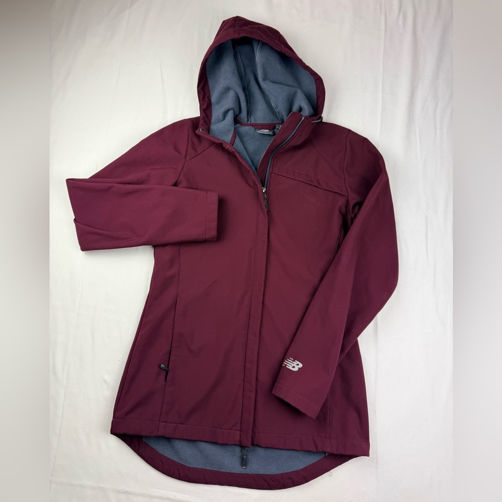 New Balance Women's Burgundy Hooded soft shell‎ Jacket